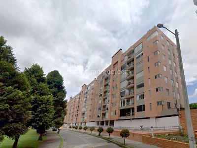 Apartamento de 3 alcobas en venta en Colina Campestre Gilmar, Bogotá, 173 m² · foto 4 de 20