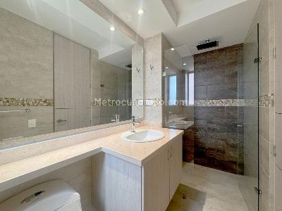 Apartamento de 3 alcobas en venta en Colina Campestre, Bogotá, 162 m² · foto 8 de 20