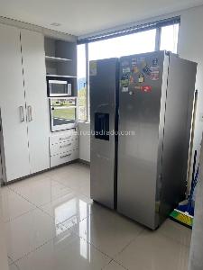 Apartamento de 3 alcobas en venta en Gratamira Campestre, Bogotá, 134 m² · foto 16 de 19