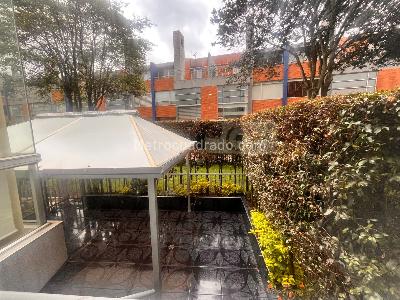 Casa de 3 alcobas en venta en Colina Campestre, Bogotá, 204 m² · foto 2 de 19