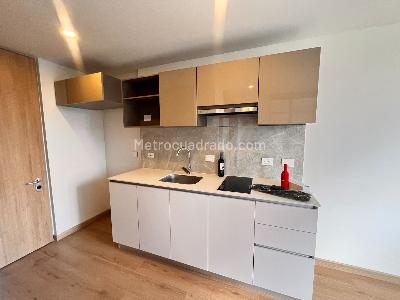 Apartamento de 1 alcoba en venta en Colina Campestre, Bogotá, 34 m² · foto 3 de 20