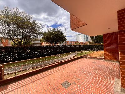 Apartamento de 3 alcobas en venta en Colina Campestre, Bogotá, 177 m² · foto 6 de 17