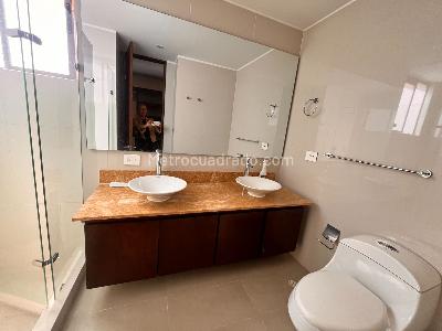 Apartamento de 3 alcobas en venta en Colina Campestre Athenas, Bogotá, 162 m² · foto 12 de 20