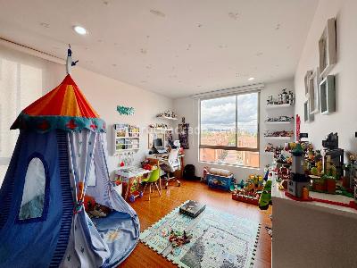 Apartamento de 3 alcobas en venta en Colina Gratamira, Bogotá, 116 m² · foto 15 de 19