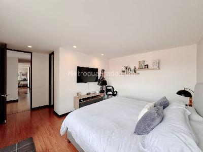 Apartamento de 3 alcobas en venta en Colina Gratamira, Bogotá, 116 m² · foto 7 de 19