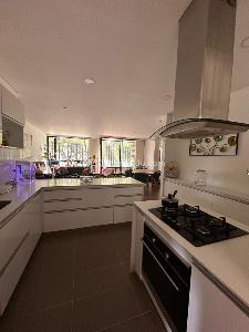 Apartamento de 3 alcobas en venta en Alejandria, Bogotá, 130 m² · foto 2 de 20