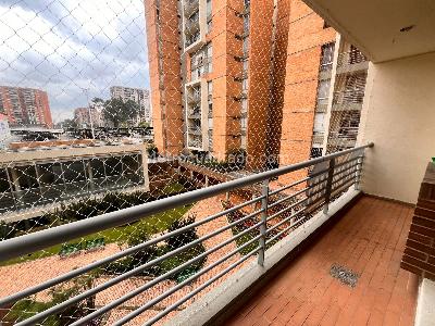 Apartamento de 3 alcobas en venta en Colina Campestre Athenas, Bogotá, 120 m² · foto 4 de 20