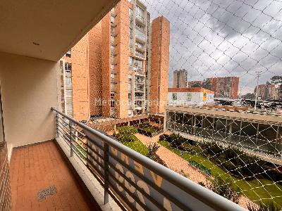 Apartamento de 3 alcobas en venta en Colina Campestre Athenas, Bogotá, 120 m² · foto 3 de 20