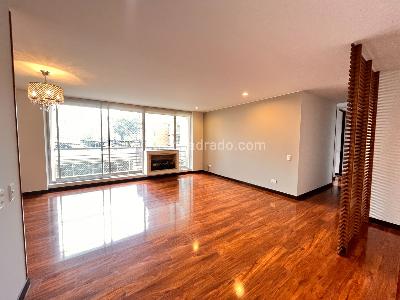Apartamento de 3 alcobas en venta en Colina Campestre Athenas, Bogotá, 120 m² · foto 2 de 20