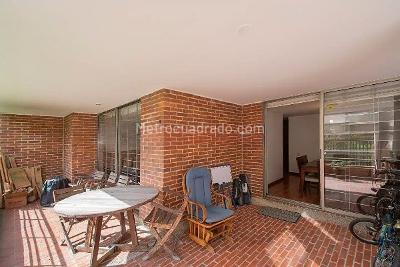 Apartamento de 3 alcobas en venta en Colina Campestre Athenas, Bogotá, 180 m² · foto 2 de 13