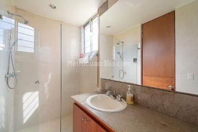Apartamento de 3 alcobas en venta en Colina Campestre Athenas, Bogotá, 180 m² · foto 4 de 13
