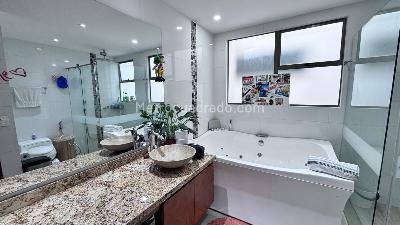 Apartamento de 3 alcobas en venta en Cerros Altos De Suba, Bogotá, 224 m² · foto 17 de 20