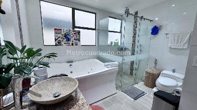 Apartamento de 3 alcobas en venta en Cerros Altos De Suba, Bogotá, 224 m² · foto 19 de 20