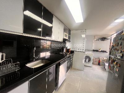 Apartamento de 3 alcobas en venta en Colina Campestre Athenas, Bogotá, 112 m² · foto 7 de 20