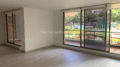 Apartamento de 3 alcobas en venta en Colina Campestre Gilmar, Bogotá, 140 m² · foto 2 de 20