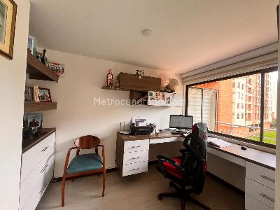 Apartamento de 3 alcobas en venta en Colina Campestre Athenas, Bogotá, 148 m² · foto 7 de 20