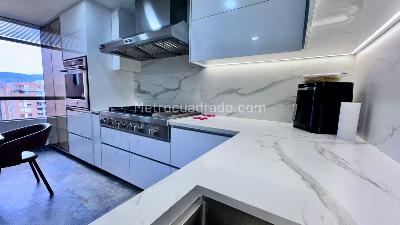 Apartamento de 3 alcobas en venta en Colina Campestre Athenas, Bogotá, 220 m² · foto 16 de 20