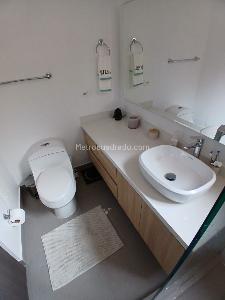 Apartamento de 3 alcobas en venta en Mazuren Colina, Bogotá, 118 m² · foto 9 de 20