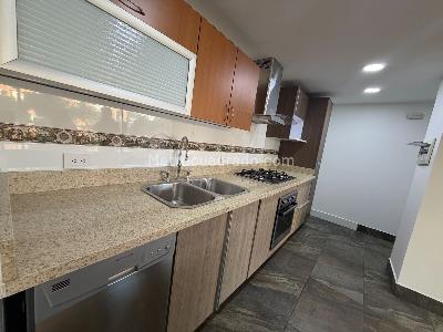 Apartamento en venta en Santa Barbara Central, Bogotá · foto 6 de 20