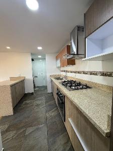 Apartamento en venta en Santa Barbara Central, Bogotá · foto 3 de 20