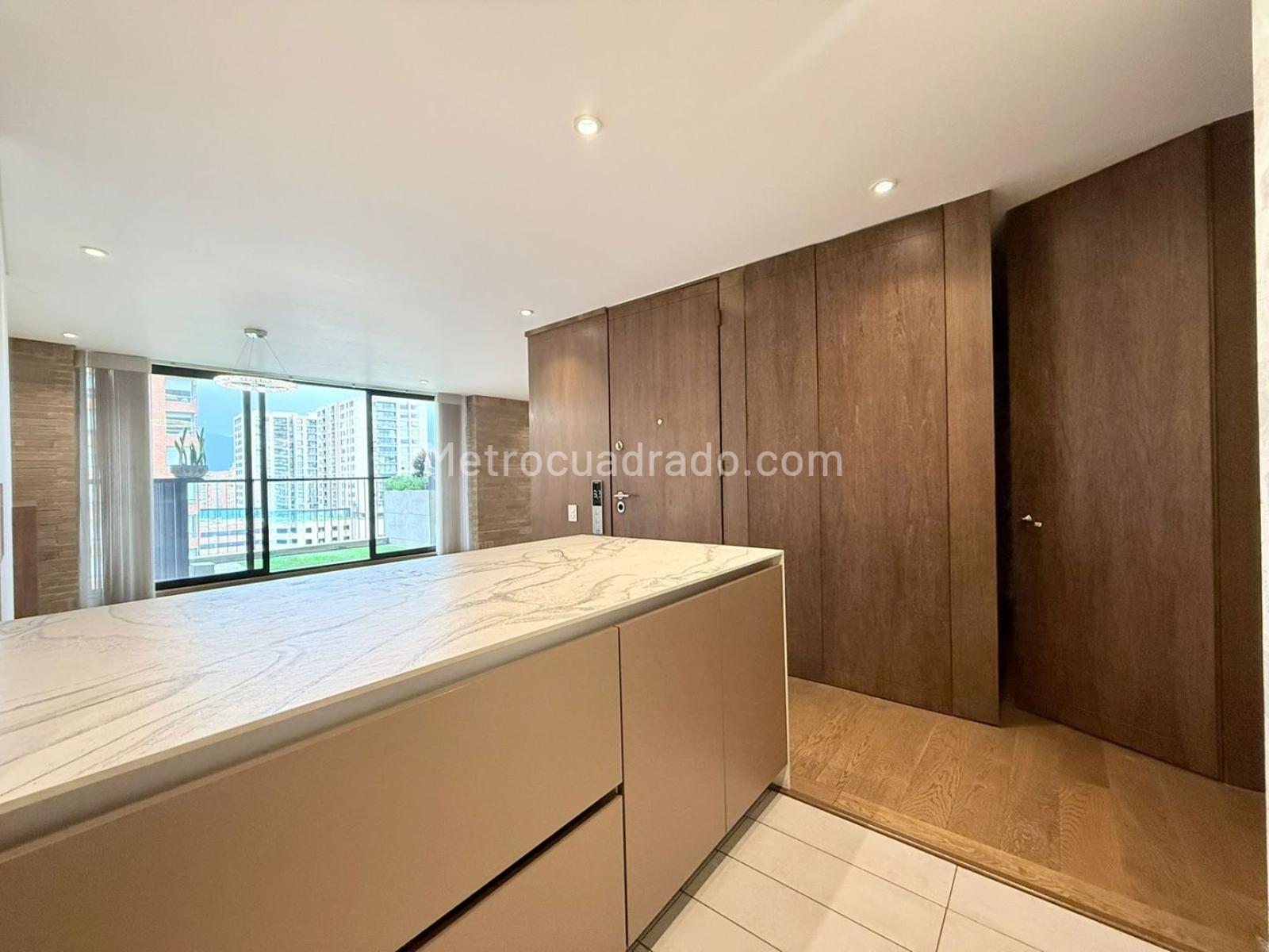 Apartamento de 3 habitaciones en venta en Colina Campestre, Bogotá — imagen 1 de 20