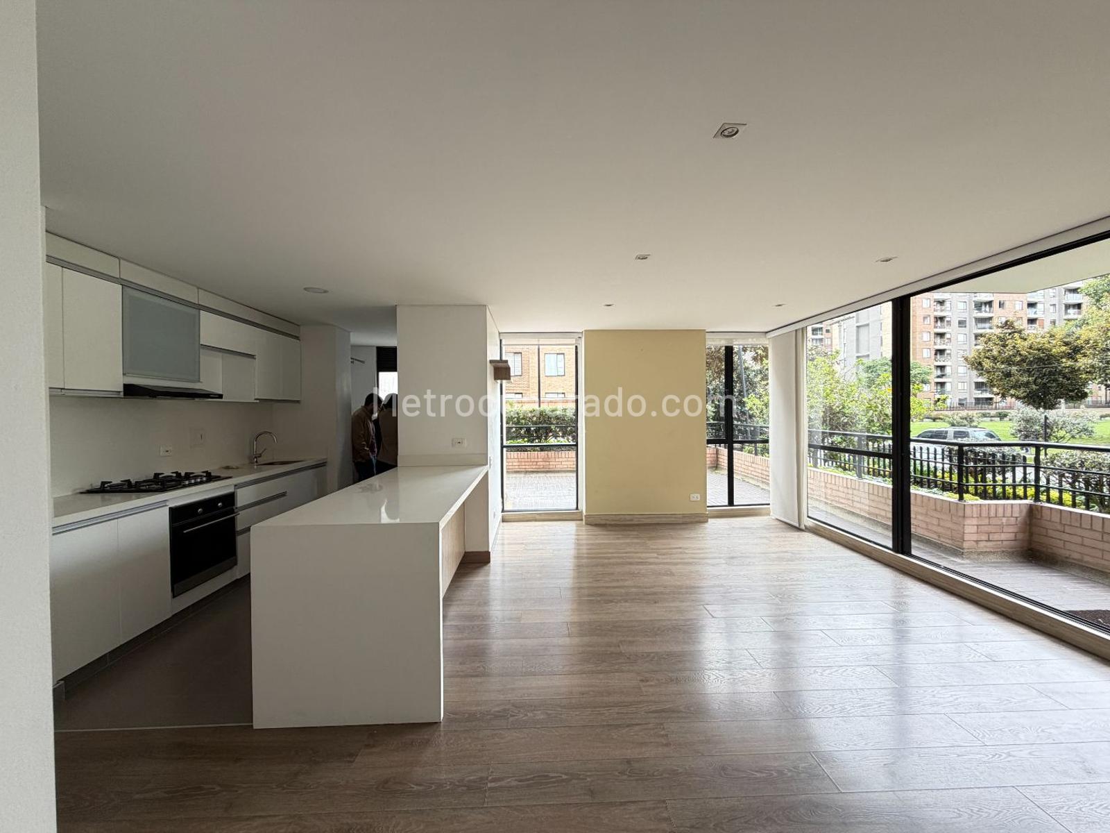 Apartamento de 3 habitaciones en venta en Alejandria, Bogotá — imagen 1 de 20