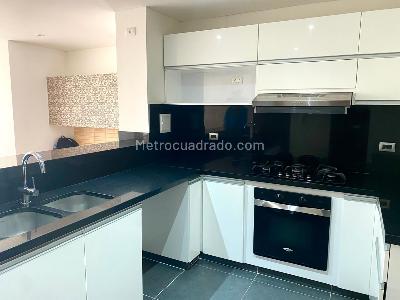 Apartamento de 3 alcobas en venta en Alejandria, Bogotá, 170 m² · foto 2 de 20