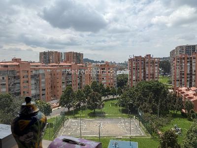 Apartamento de 3 alcobas en venta en Colina Campestre, Bogotá, 140 m² · foto 2 de 20