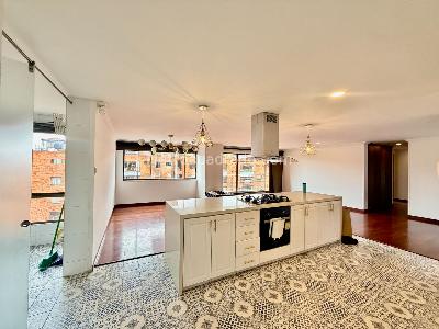 Apartamento de 3 alcobas en venta en Colina Campestre Athenas, Bogotá, 147 m² · foto 3 de 20