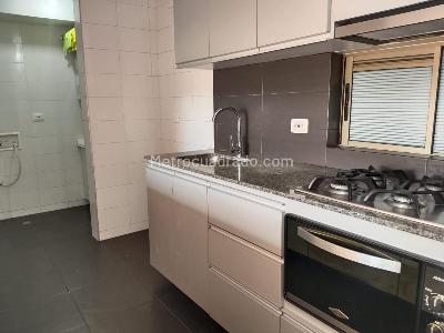Apartamento de 2 alcobas en venta en Mazuren Colina, Bogotá, 70 m² · foto 5 de 19