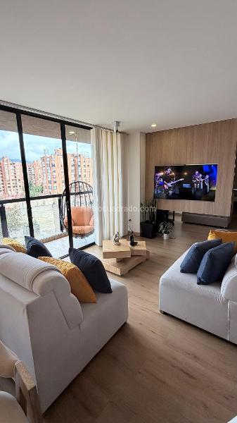 Piso – Bogotá D.C. - Más