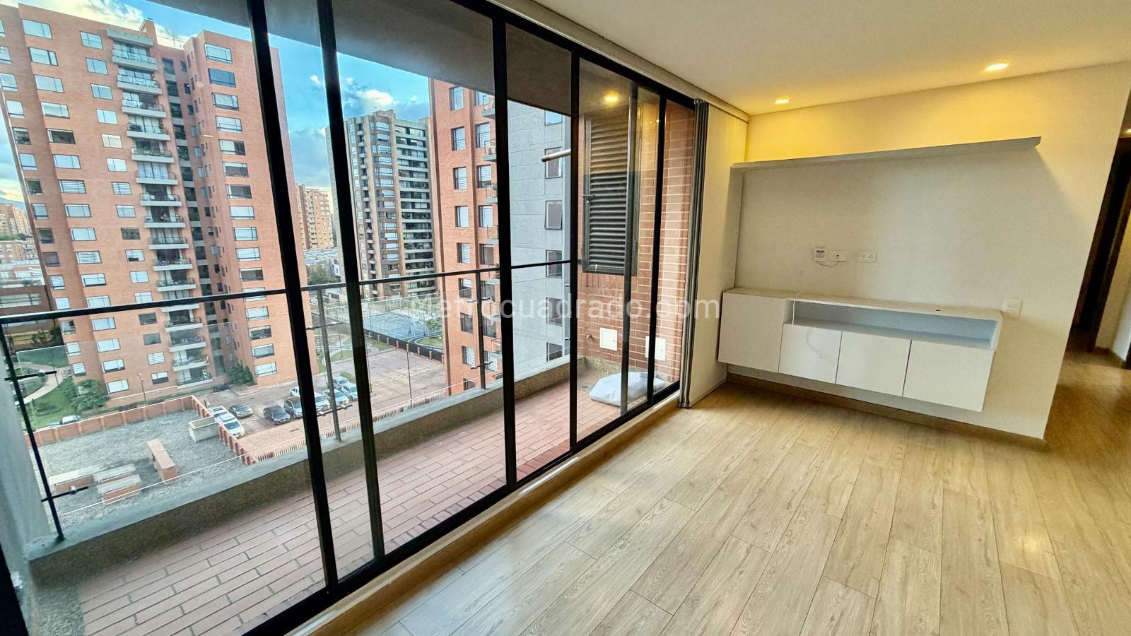 Apartamento de 3 habitaciones en venta en Colina Campestre, Bogotá — imagen 1 de 20