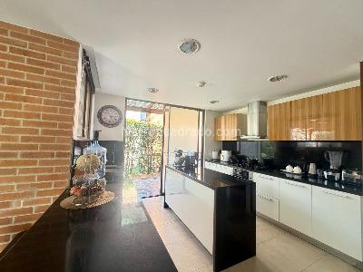 Casa de 3 alcobas en arriendo en Altos De La Colina, Bogotá, 600 m² · foto 17 de 19