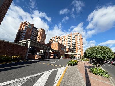 Apartamento de 3 alcobas en venta en Colina Campestre, Bogotá, 238 m² · foto 18 de 20
