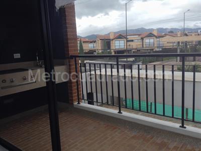 Apartamento en venta en Bosque Sabana, Cajicá · foto 3 de 18