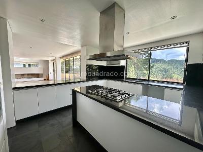Casa de 3 alcobas en venta en Arboreto, La Calera, 260 m² · foto 3 de 19