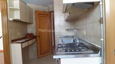 Apartamento en venta en Santa Barbara, Bogotá · foto 8 de 20