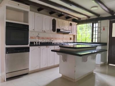 Casa de 3 alcobas en venta en Un Nuevo Milenio, Chía, 376 m² · foto 5 de 19