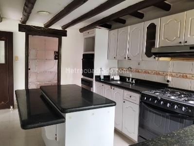 Casa de 3 alcobas en venta en Un Nuevo Milenio, Chía, 376 m² · foto 6 de 19