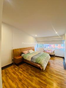 Apartamento de 3 alcobas en venta en Los Rosales Chico, Bogotá, 133 m² · foto 7 de 17