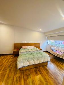 Apartamento de 3 alcobas en venta en Los Rosales Chico, Bogotá, 133 m² · foto 8 de 17
