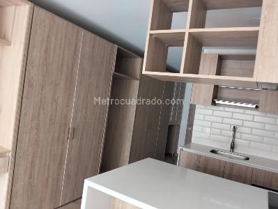 Apartamento de 1 alcoba en venta en Chico Santa Barbara, Bogotá, 37 m² · foto 11 de 15