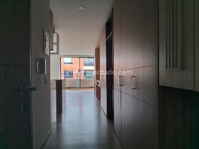 Apartamento de 1 alcoba en venta en Chico Santa Barbara, Bogotá, 37 m² · foto 14 de 15