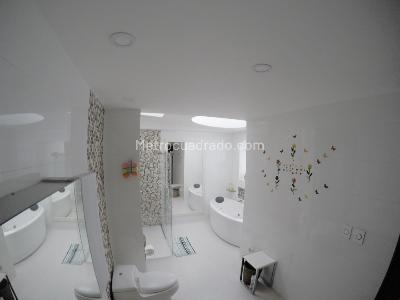 Casa en venta en Santa Barbara Alta, Bogotá · foto 16 de 20