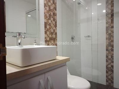 Apartamento de 4 alcobas en venta en Santa Barbara Oriental, Bogotá, 250 m² · foto 5 de 6