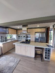 Apartamento de 3 alcobas en venta en Torca, Bogotá, 107 m² · foto 4 de 19