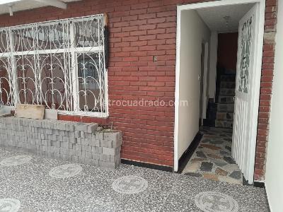 Casa de 4 alcobas en venta en Fontibon Batavia, Bogotá, 120 m² · foto 9 de 13