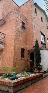 Casa de 4 alcobas en venta en Nogales De La Colina, Bogotá, 98 m² · foto 2 de 8