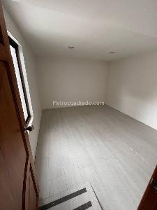 Casa de 5 alcobas en venta en Modelia Salitre, Bogotá, 298 m² · foto 10 de 20