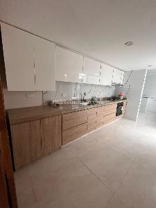 Casa de 5 alcobas en venta en Modelia Salitre, Bogotá, 298 m² · foto 11 de 20